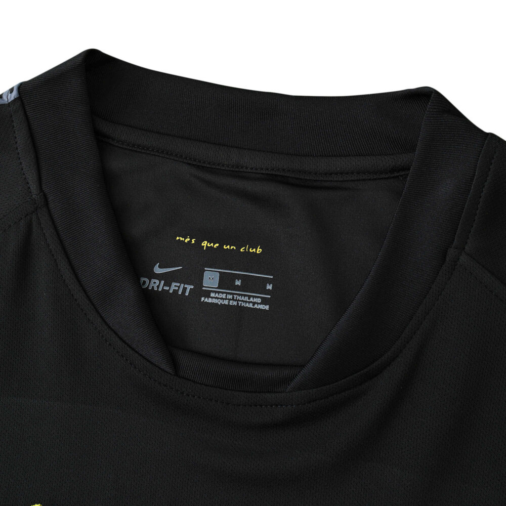 Close-up view of the neckline and internal branding details of the Barcelona Retro Away Fan Version Jersey from the 2011-2012 season.