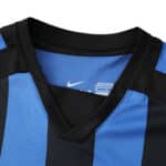 Close-up of the collar and chest area of Inter Milan Retro Home 2002/03 Fan Version jersey, showing black and blue stripes.
