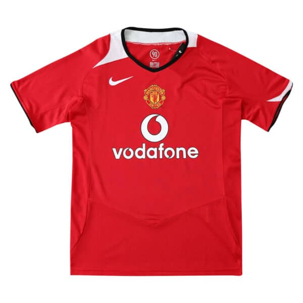 Manchester United Retro Home 2004/05 Fan Version jersey displaying the team's crest, Nike logo, and Vodafone sponsor.