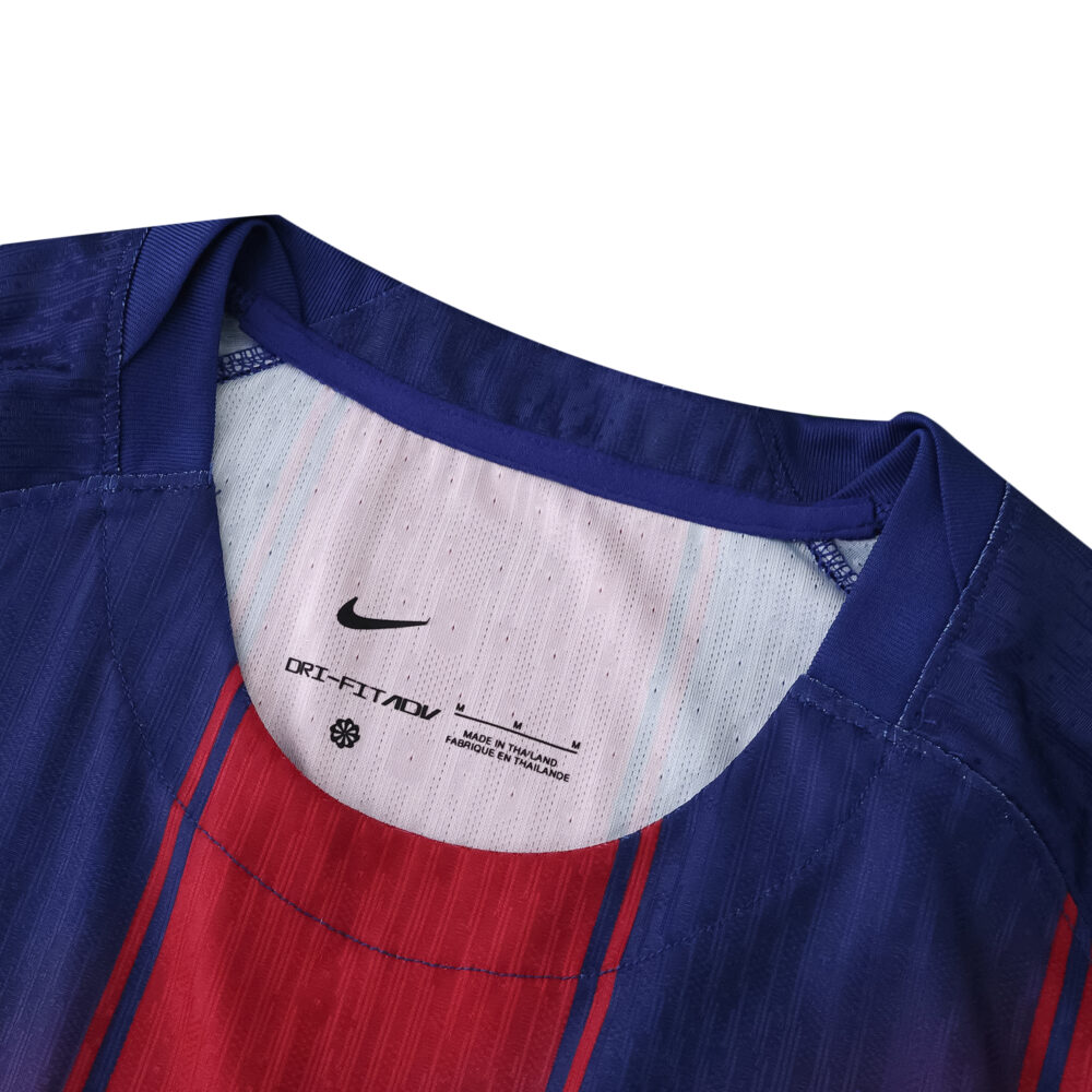 Close-up of the collar and upper chest of the Barcelona 2025/26 Home Player Version jersey.