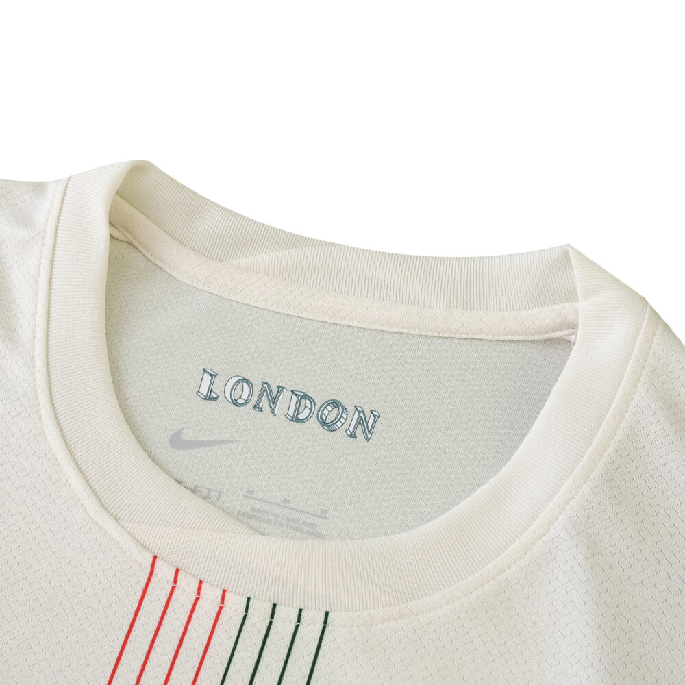 Close-up of Chelsea Away 2025/26 Fan Version jersey collar with "LONDON" text inside.