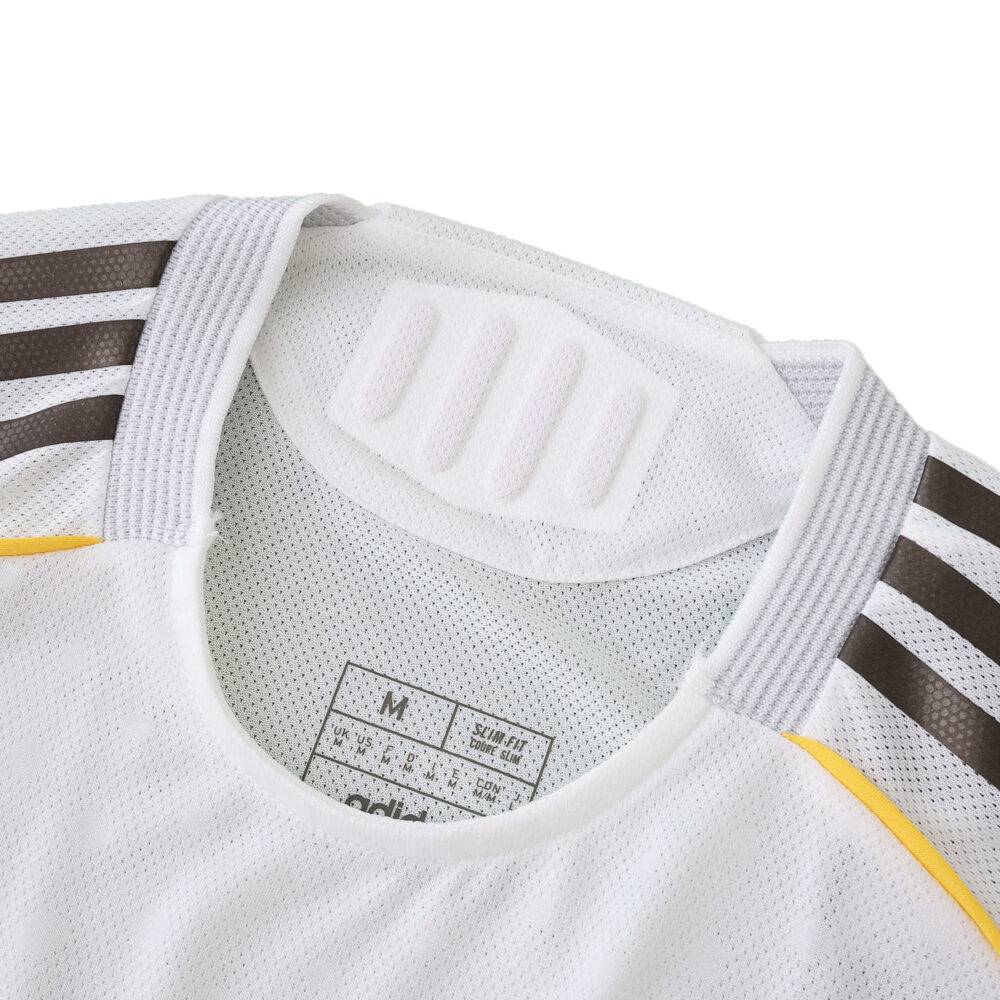 Close-up of the collar and shoulder detail on the Real Madrid 2025/26 Home Player Version jersey.