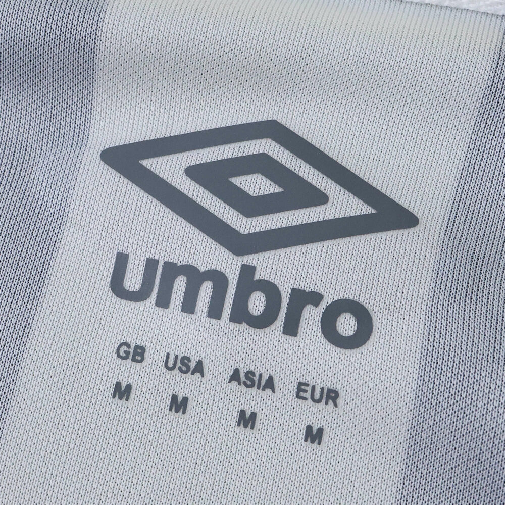 Close-up of the Umbro logo and size chart on the Santos FC Away 2025/26 Fan Version jersey.