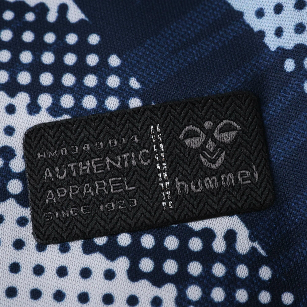 Close-up of the authenticity patch on the Celta Vigo Away 2025/26 Fan Version jersey by Hummel.