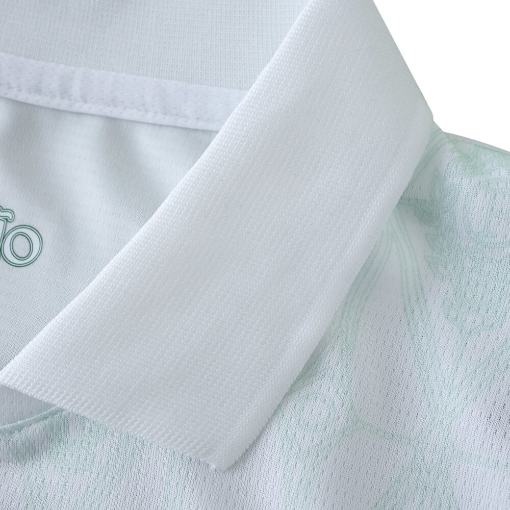 Close-up of Palmeiras Away 2025/26 Fan Version jersey collar in white with subtle green patterns.