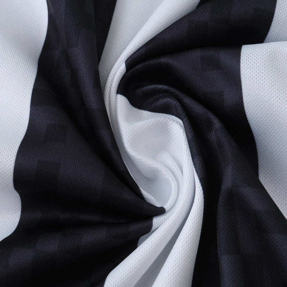 Close-up of Santos FC Away 2025/26 Fan Version jersey fabric with black and white stripes.