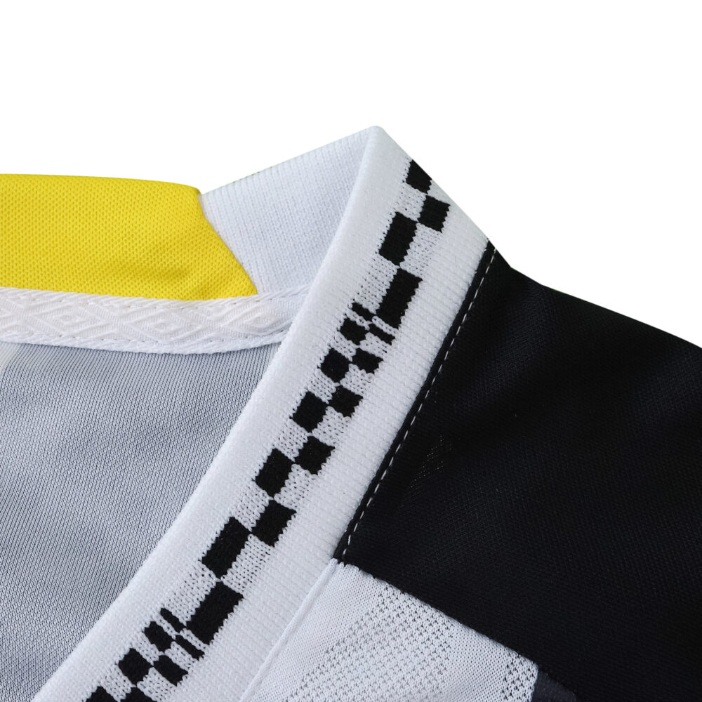Close-up of the collar and shoulder detail on the Santos FC Away 2025/26 Fan Version jersey.