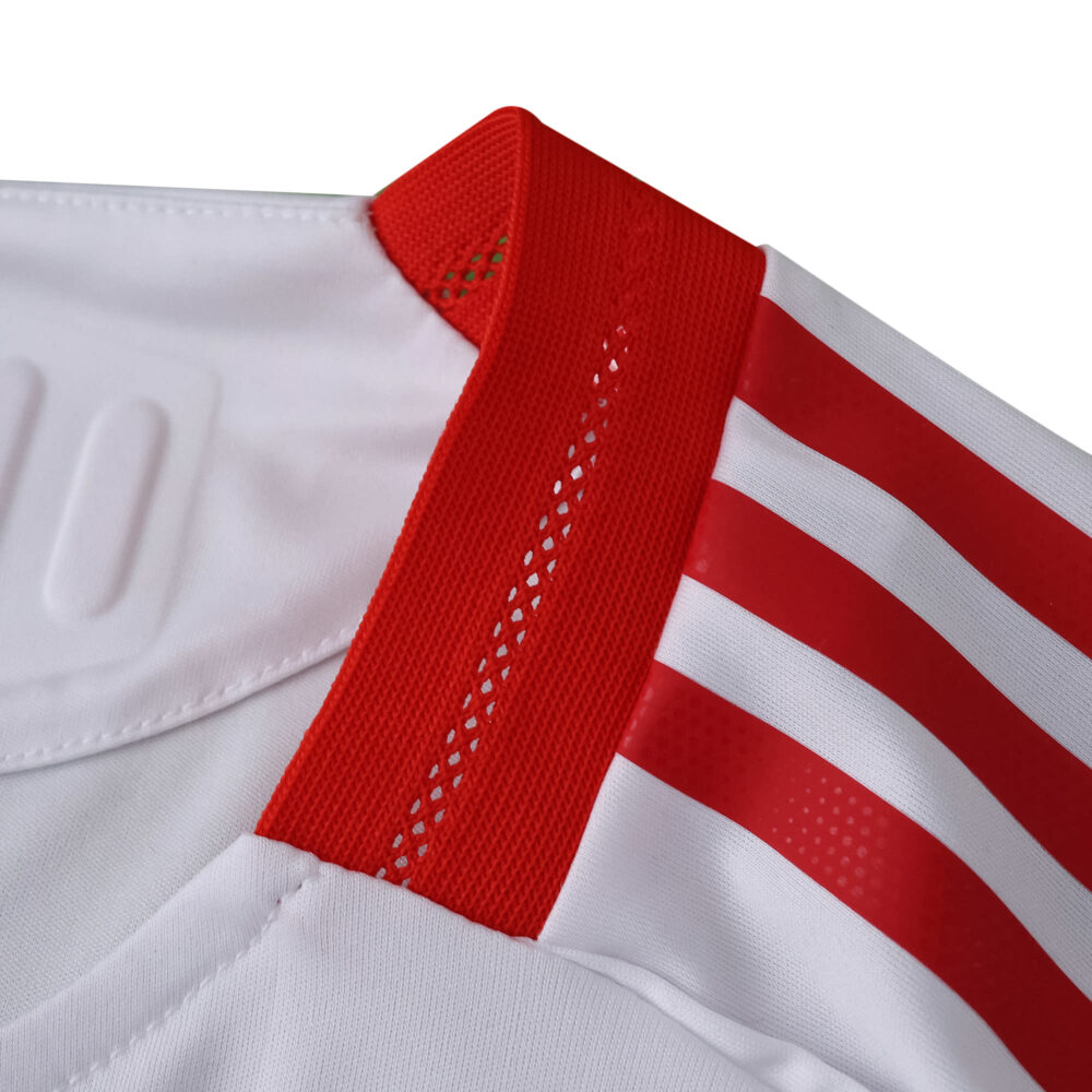 Close-up of the collar and shoulder design on the SL Benfica Third 2025/26 Player Version jersey.