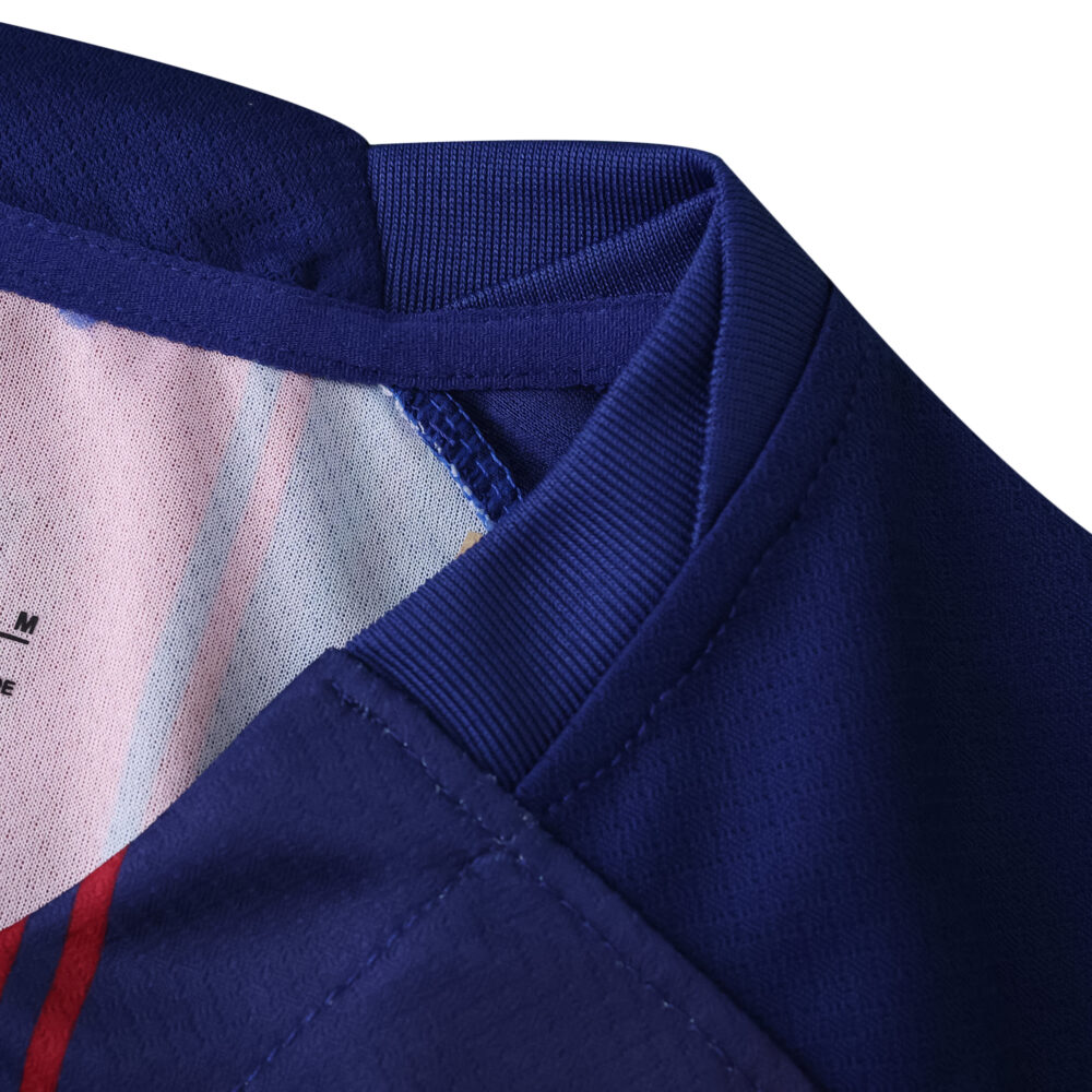 Close-up of the collar and neckline details on the Barcelona Home 2025/26 Fan Version jersey.