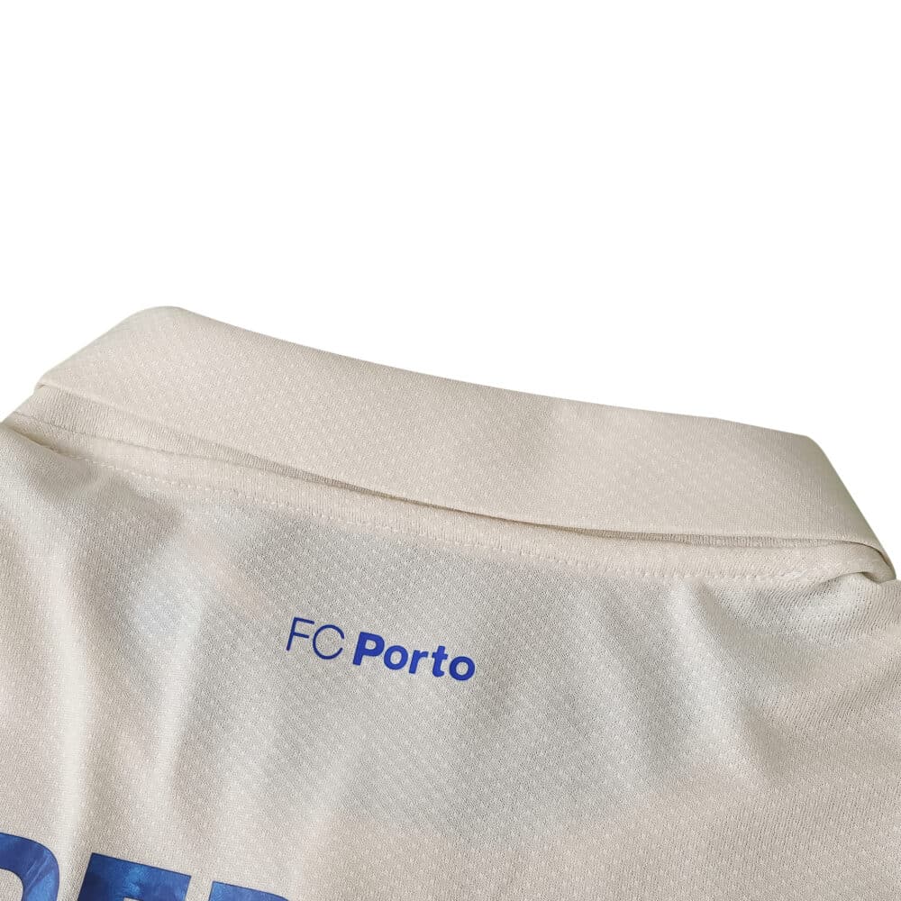 Close-up of the FC Porto 2025/26 Third Fan Version jersey collar with "FC Porto" text below.